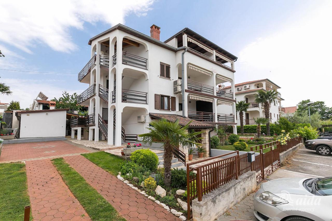 Spada Premium Apartments โปเรช ภายนอก รูปภาพ